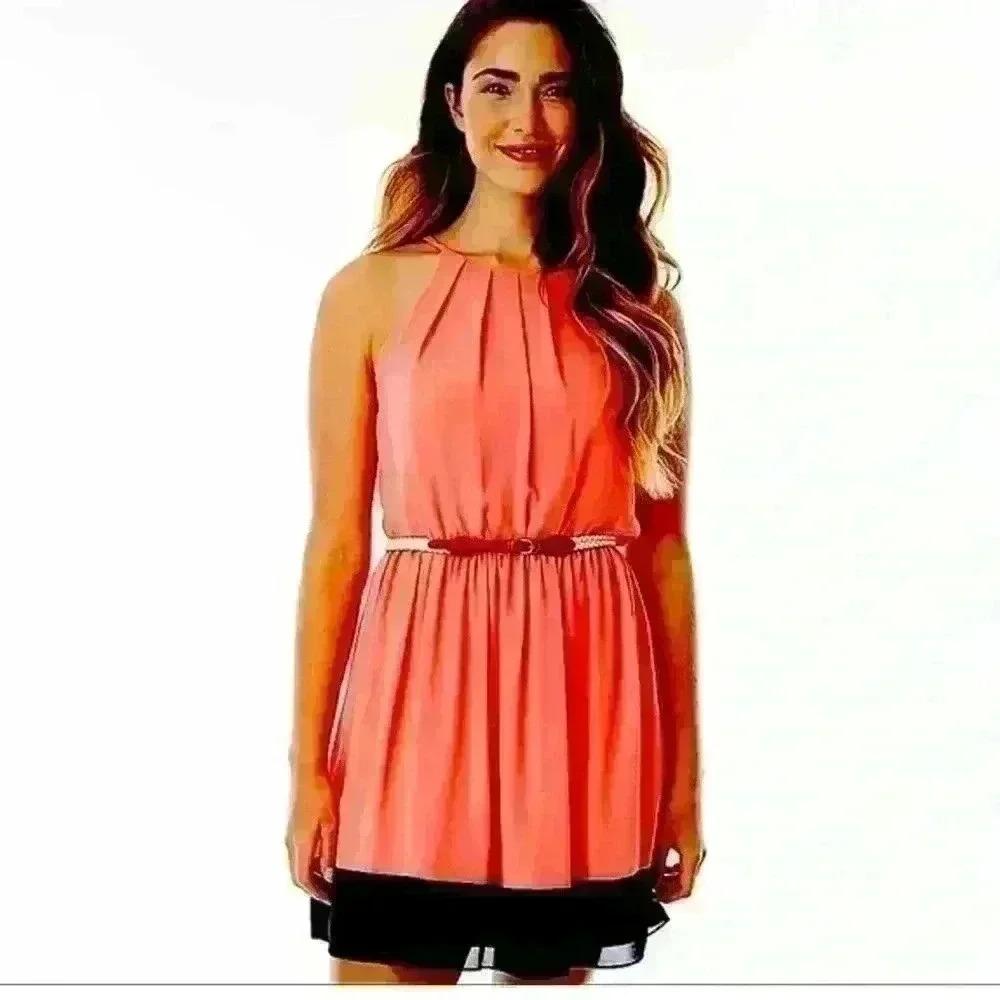 EUC Juniors' IZ Byer Pintuck Halter Dress Grapefruit Color Size XL